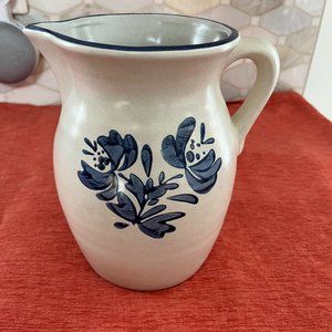 Pfaltzgraff Yorktowne Large Pitcher 64oz, Large Castle mark